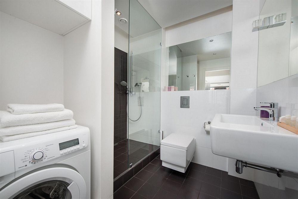 Waterlane Pool & Gym Apartments Гданск Екстериор снимка