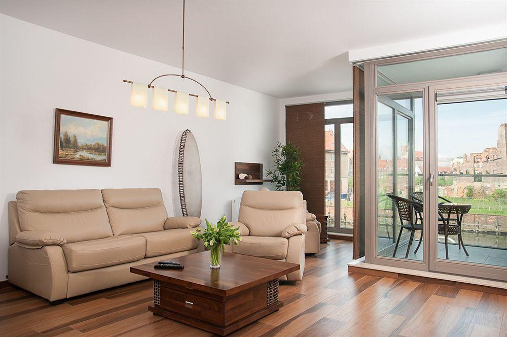 Waterlane Pool & Gym Apartments Гданск Екстериор снимка