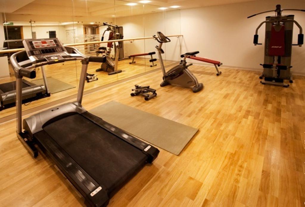 Waterlane Pool & Gym Apartments Гданск Екстериор снимка