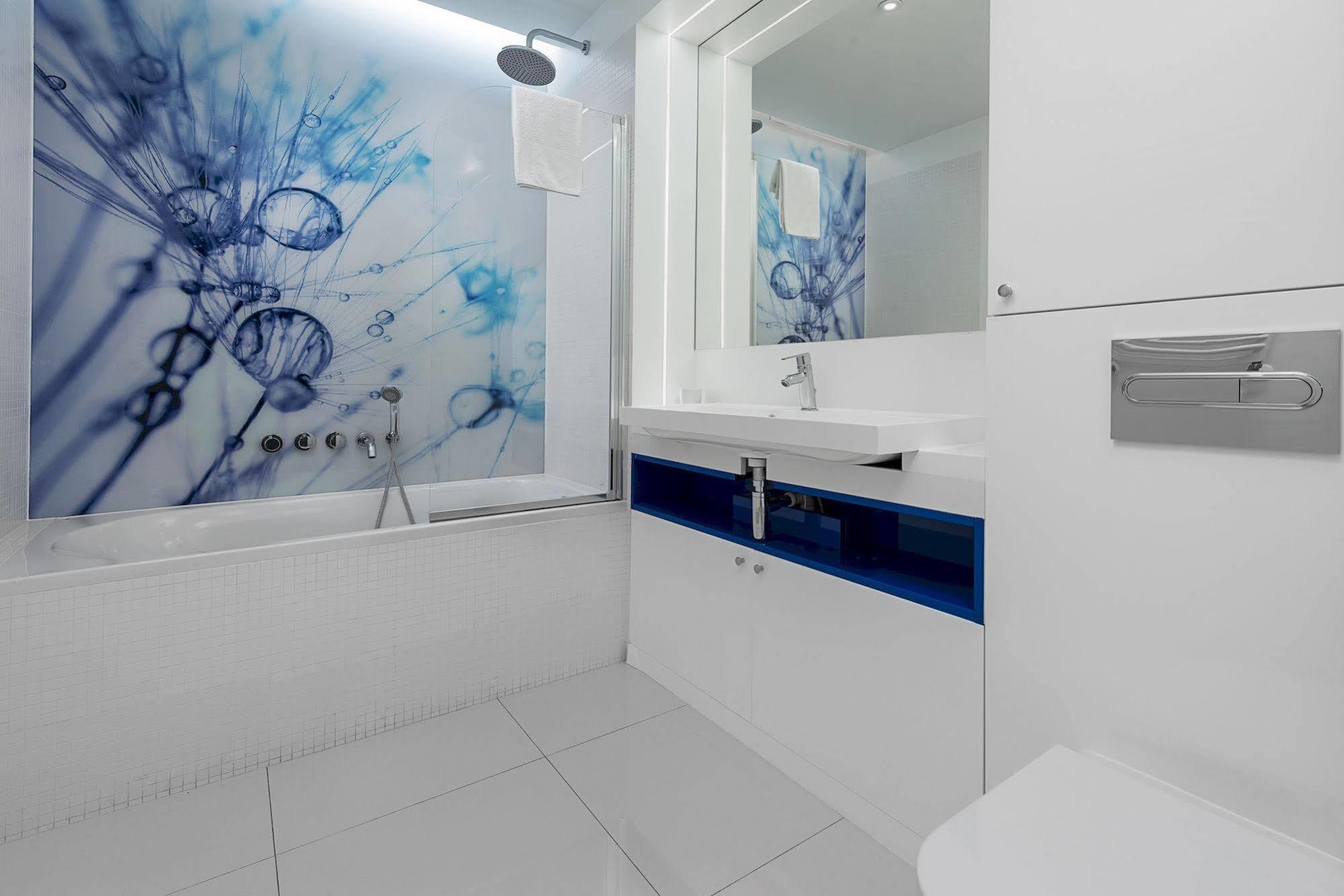 Waterlane Pool & Gym Apartments Гданск Екстериор снимка