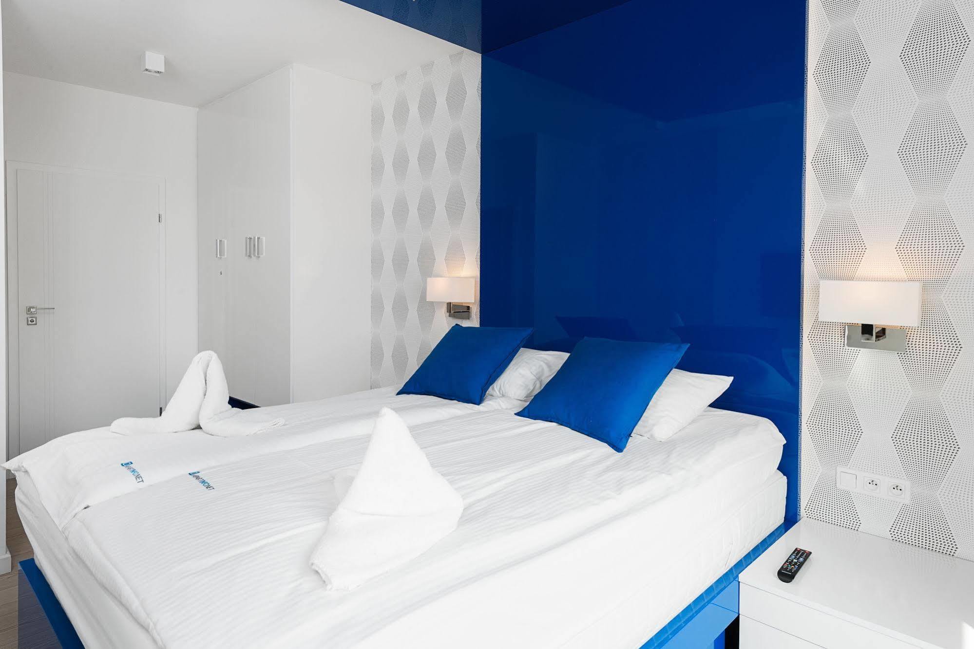 Waterlane Pool & Gym Apartments Гданск Екстериор снимка